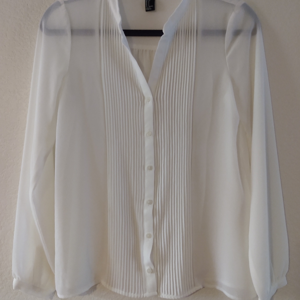 Shirt - Picture 3 of 6
